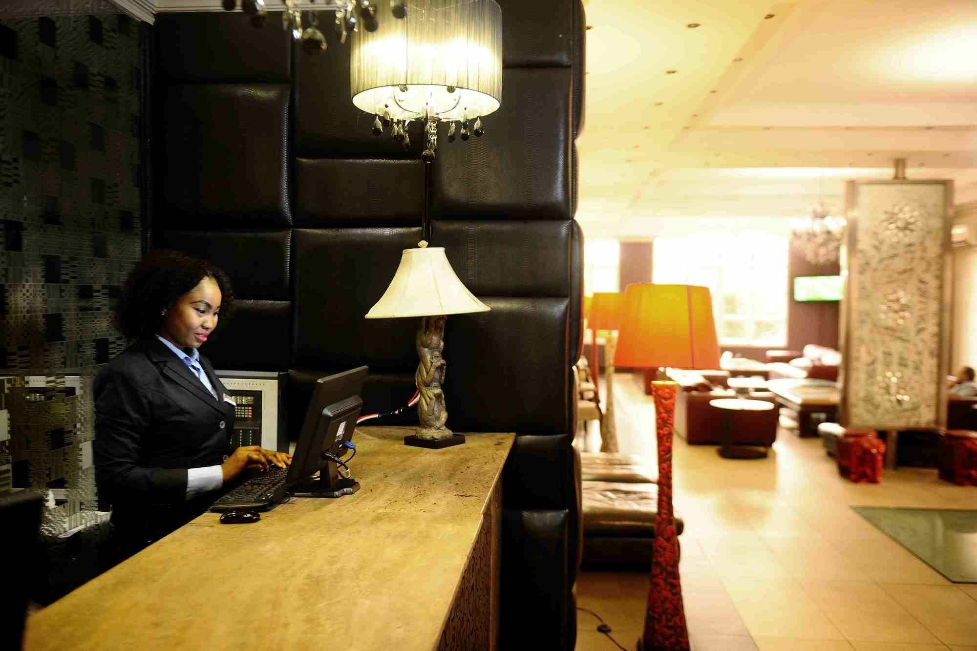 The Blowfish Hotel ลากอส ภายนอก รูปภาพ